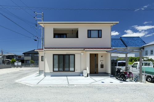 松山市土居田　リビングホームシアターのあるお家