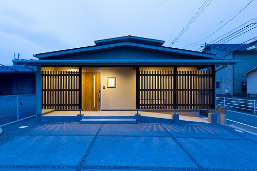 松山市安城寺町　こだわりダイニングキッチンのお家